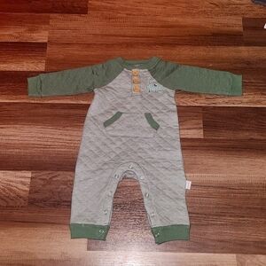 Tahari Baby Quilted Green Romper Size 3-6 Months  Embroidered Dinosaur   NWOT